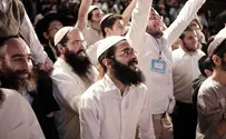 Hassidic sounds rock out Tel Aviv on 'Yud Tes Kislev'