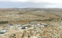 Arabs erect illegal outpost,Civil Administration ignores it