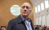 Olmert asks for early release