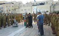 Haredi soldiers combine army with Talmud at swearing-in ceremony