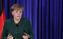 Angela Merkel awarded prize for working to combat anti-Semitism