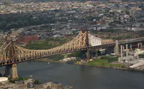 Israeli tourist arrested for climbing Brooklyn Bridge