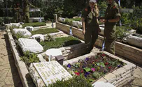 Soldier killed in World War II gets Star of David headstone