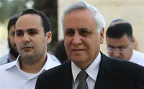 President Katzav to remain under curfew