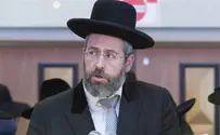 Chief Rabbi of Israel visits victim of bus station attack