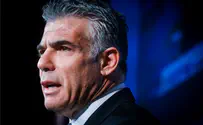 Lapid and Netanyahu battle each other on Facebook
