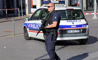 France: Manhunt for suspect in stabbing attack