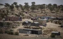 Residents of illegal Bedouin town agree to move peacefully