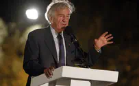Montreal to name a park after Elie Wiesel