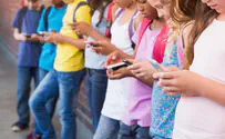 French ban on smartphones in schools