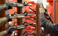 Colorado gun shop owner offers rabbis free weapons