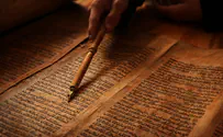 Pennsylvania rabbi creates first Sefer Torah in Braille