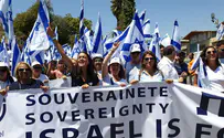 Watch: French Jews march through Hevron in show of solidarity