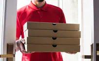 Arabs rob pizza deliveryman