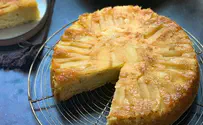 Apple and Almond Olive Oil Cake