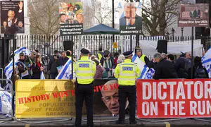 Demonstrators protest Netanyahu's London visit