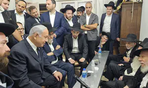 Prime Minister visits family of Rabbi Edelstein
