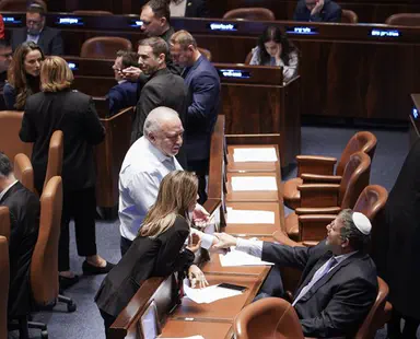 Meretz passes threshold, Labor does not