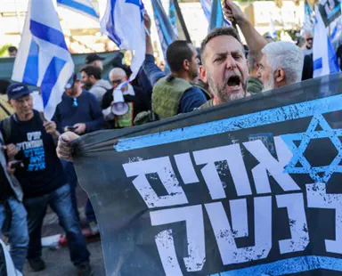 'Marching in Bnei Brak is illegitimate and mistaken'