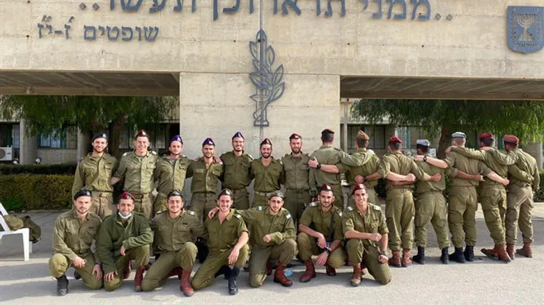22 new IDF officers are graduates of the Bnei David academy