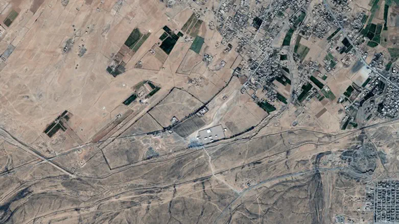 Iraq-Syria border after US air strikes on February 26, 2021