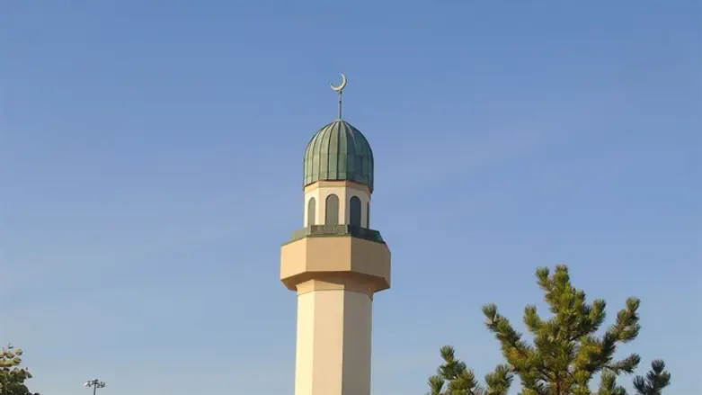 Minaret (illustrative)