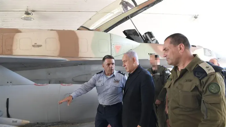 Netanyahu at Southern Command