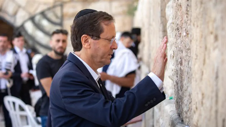 Isaac Herzog