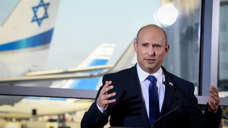 Naftali Bennett holds press conference at Ben Gurion