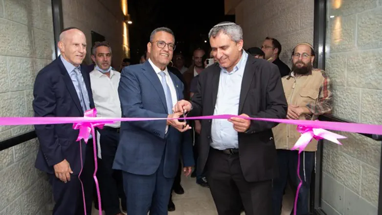 Inaugurating the new residence hall