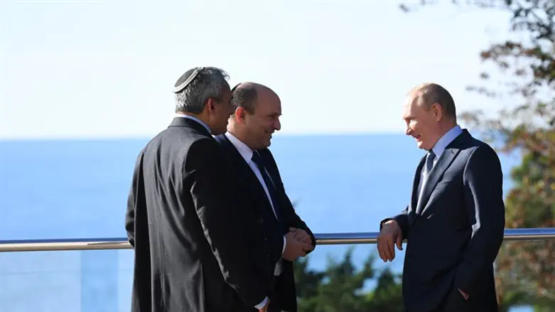 Bennet meets Putin