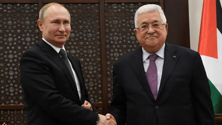 Vladimir Putin and Mahmoud Abbas