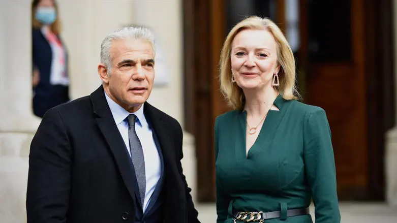 Liz Truss with Foreign Minister Yair Lapid