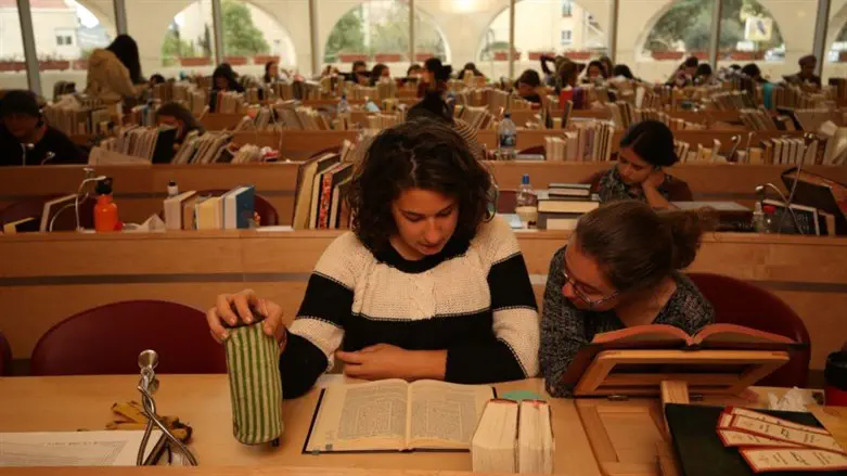 (illustrative) Women's Torah study