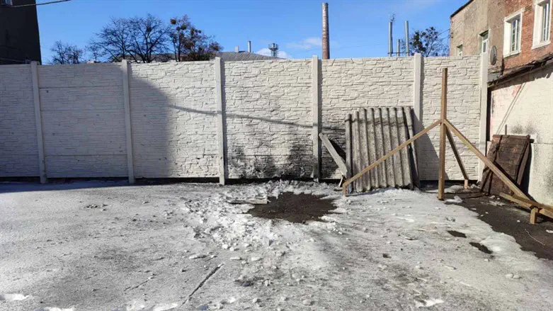 The site of the Russian stike on a Chabad yeshiva