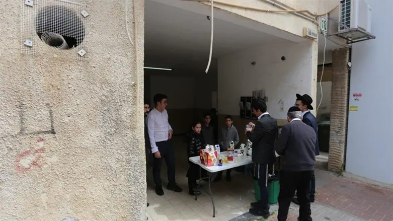 Rabbi Kanievsky's residence