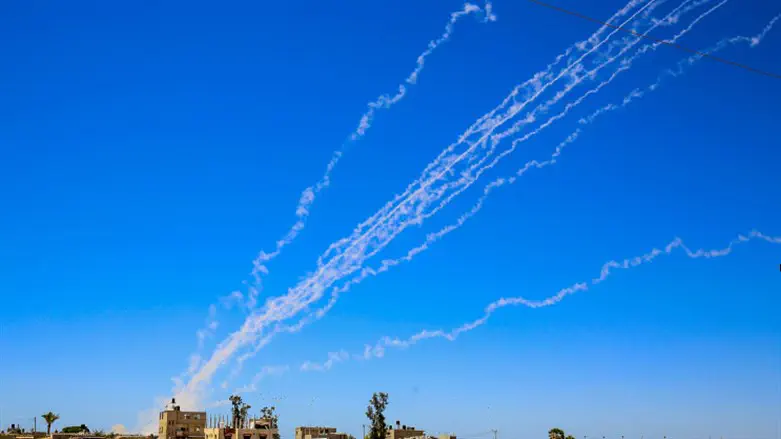 Rocket fire towards Israel (archive)