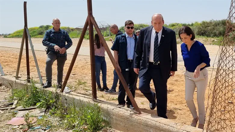 Engelman & Gonen at one of the breaches in the security fence