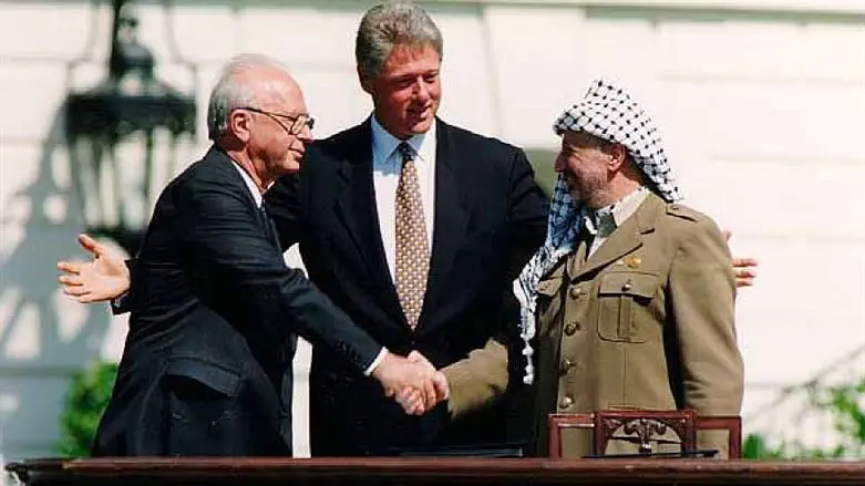 Oslo Accord handshake Rabin, Arafat