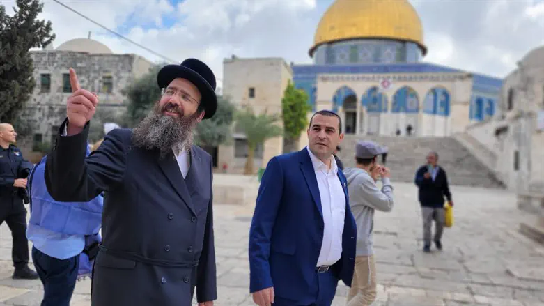 MK Yomtob Kalfon on the Temple Mount