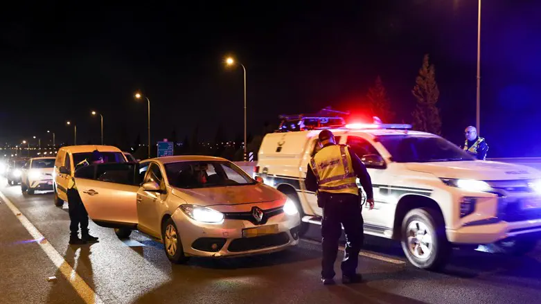 Police searching for terrorists who carried out attack in Elad