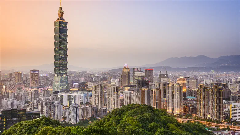 Taiwan City skyline