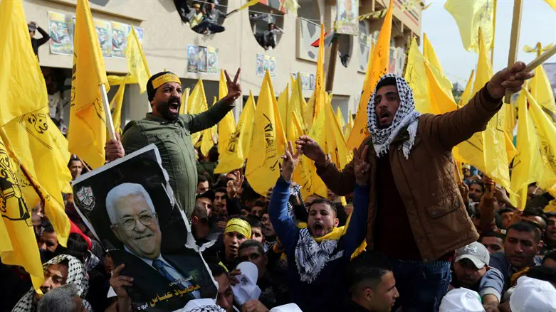 Rally marking Fatah anniversary (archive)