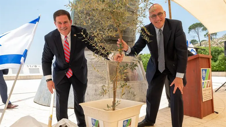 Doug Ducey and Yair Lootsteen