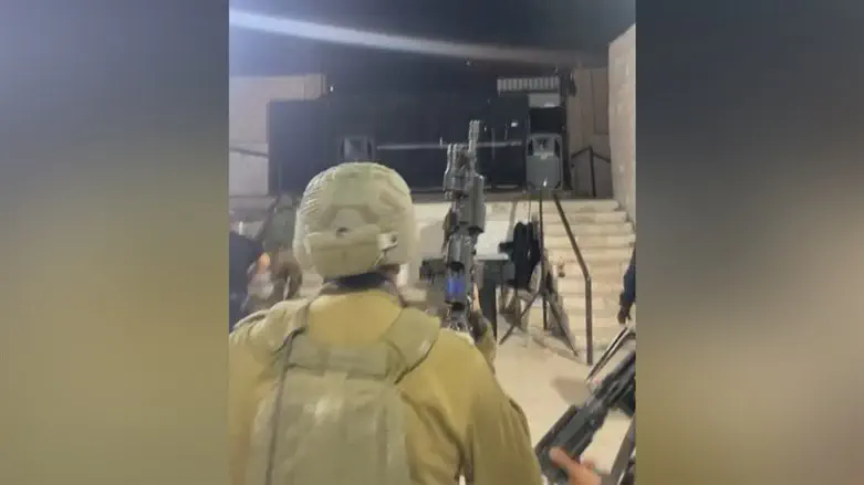 Gunfire at Joseph's Tomb