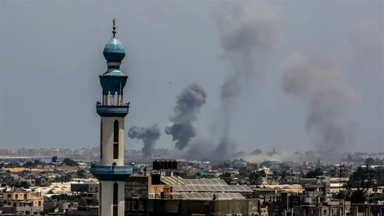 Israeli airstrikes in Khan Younis, in the Gaza Strip, on August 6, 2022
