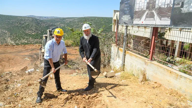 Laying the cornerstone for the new Torah center
