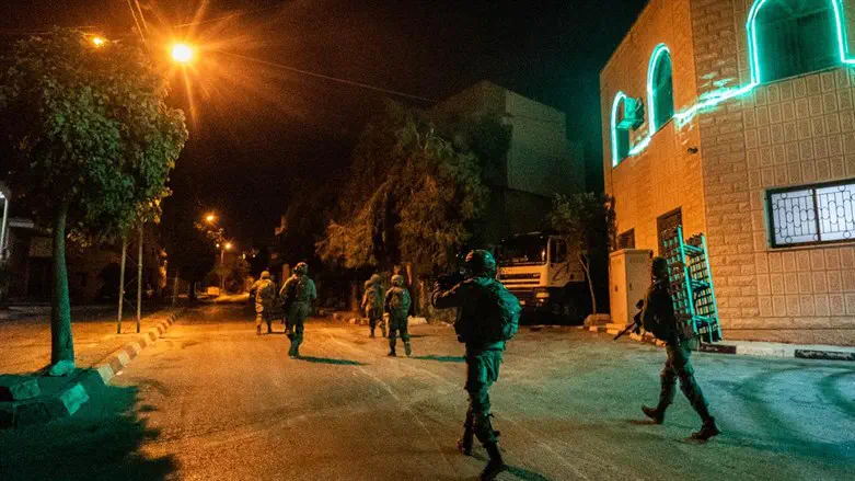 IDF soldiers on counterterrorism operation