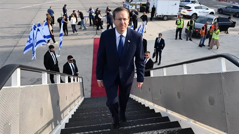 Isaac Herzog leaves for Sharm el Sheikh