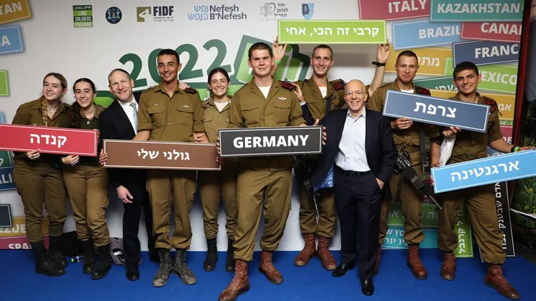 At the event for active lone soldiers in Tel Aviv on Thursday